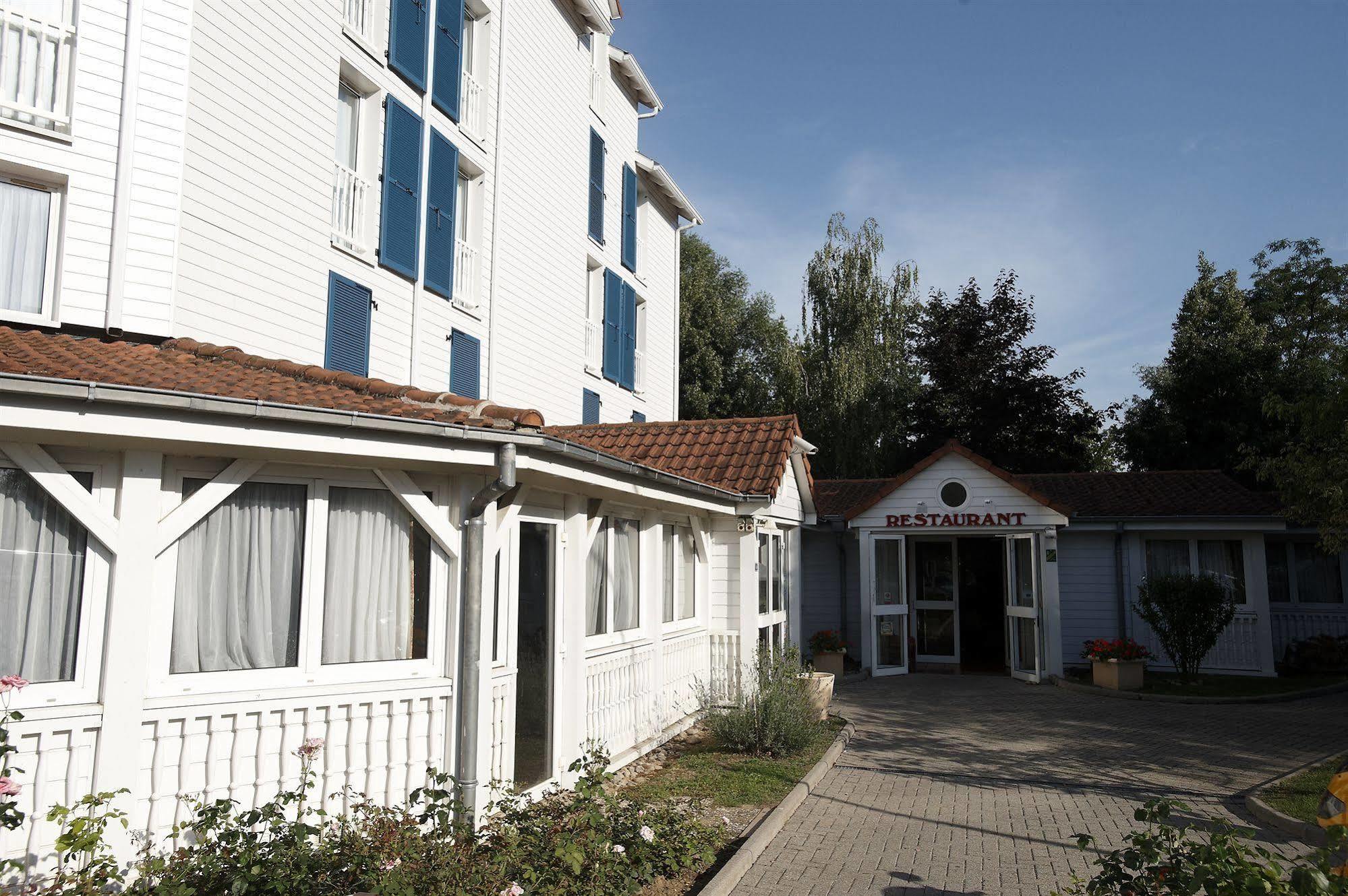 Hotel Strasbourg - Montagne Verte & Restaurant Louisiane Exterior photo